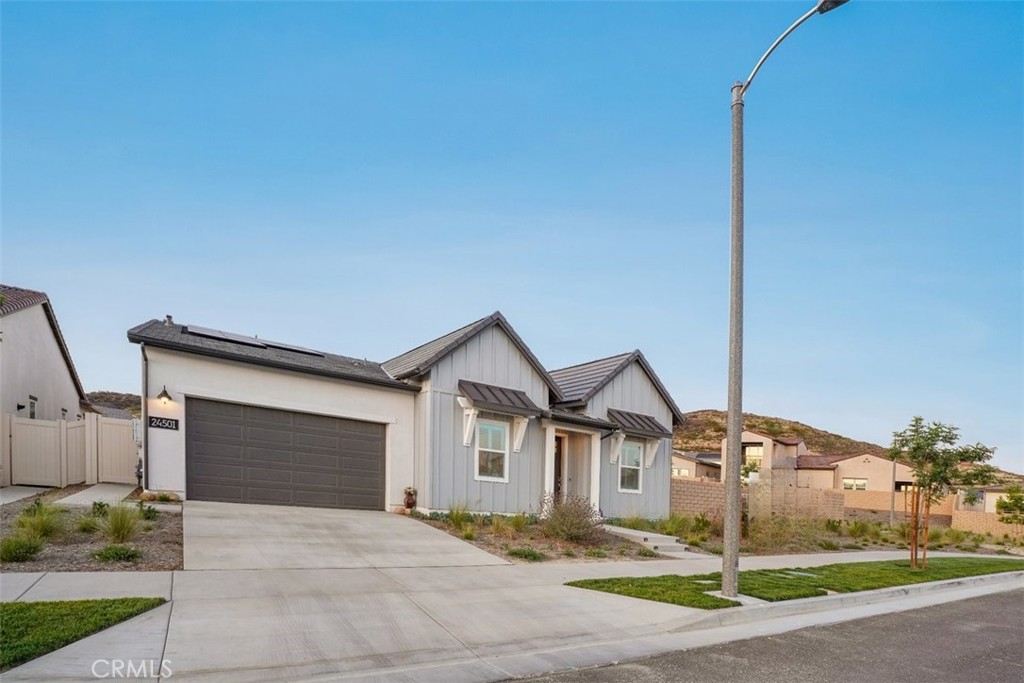 24501 Via Sendero