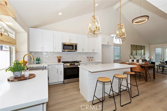 Detail Gallery Image 8 of 26 For 1181 W Banyon, Rialto,  CA 92377 - 4 Beds | 3 Baths