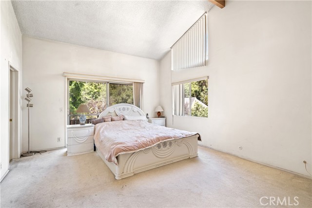 1438 Hillside Drive, Glendale CA: https://media.crmls.org/medias/fc786539-1b43-4e01-a9c5-cf5dc19429ed.jpg