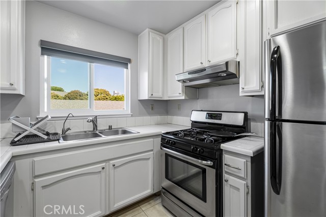 Detail Gallery Image 3 of 23 For 12982 Sycamore Village, Norwalk,  CA 90650 - 2 Beds | 2 Baths