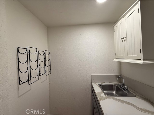 Detail Gallery Image 13 of 30 For 18324 Clark #120,  Tarzana,  CA 91356 - 2 Beds | 2 Baths