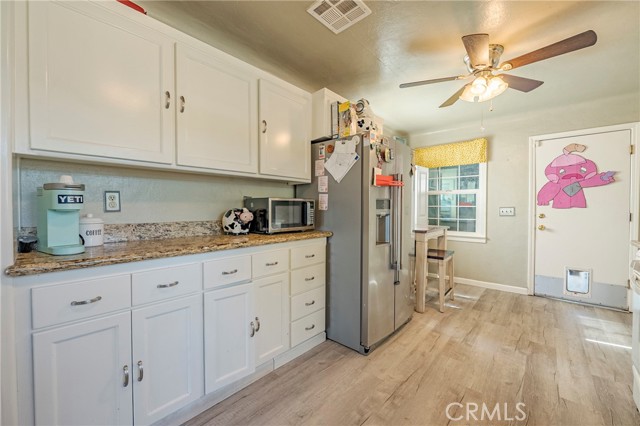 Detail Gallery Image 16 of 34 For 2415 E Childs Ave, Merced,  CA 95341 - 5 Beds | 2 Baths