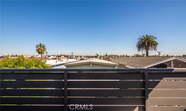 1616 Stanford Avenue, Redondo Beach, California 90278, 3 Bedrooms Bedrooms, ,2 BathroomsBathrooms,Residential,Sold,Stanford,SB22034123