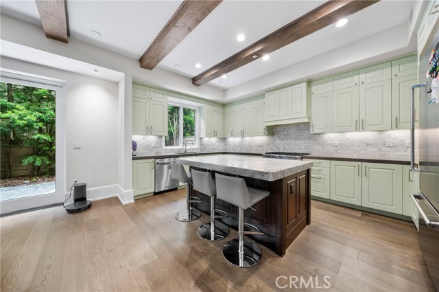 823 S Bundy Drive, Los Angeles CA: https://media.crmls.org/medias/fc7e3fa2-d4d4-4eb6-91cf-31e0614c433b.jpg