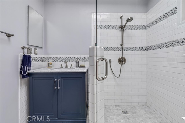 Image 22 of 43 For 5729 Grandview Avenue