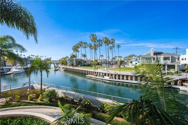 Detail Gallery Image 72 of 75 For 221 Rivo Alto Canal, Long Beach,  CA 90803 - 4 Beds | 5 Baths