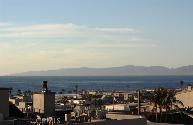 1049 Sunset Drive, Hermosa Beach, California 90254, 3 Bedrooms Bedrooms, ,2 BathroomsBathrooms,Residential,Sold,Sunset,SB16765640