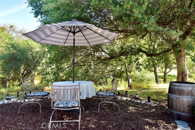 53600 Bradley Lockwood Road, Lockwood CA: https://media.crmls.org/medias/fc8007b7-aea0-4e0b-8ca5-5d0f509e7c75.jpg
