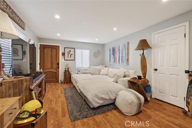 Detail Gallery Image 60 of 75 For 28 10th Ct (9th St Walkstreet), Hermosa Beach,  CA 90254 - 4 Beds | 3/2 Baths