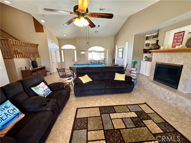 Image 4 of 37 For 915 Beach Drive