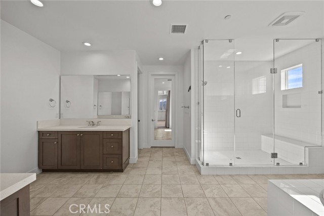 Detail Gallery Image 28 of 59 For 20638 W Deer Grass Ct Ct, Porter Ranch,  CA 91326 - 5 Beds | 5/1 Baths