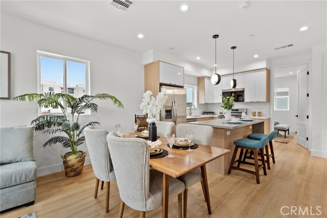 201 S Westlake Ave, Los Angeles CA: https://media.crmls.org/medias/fc81aa22-ae38-4ab2-ba78-5a492cbf8077.jpg