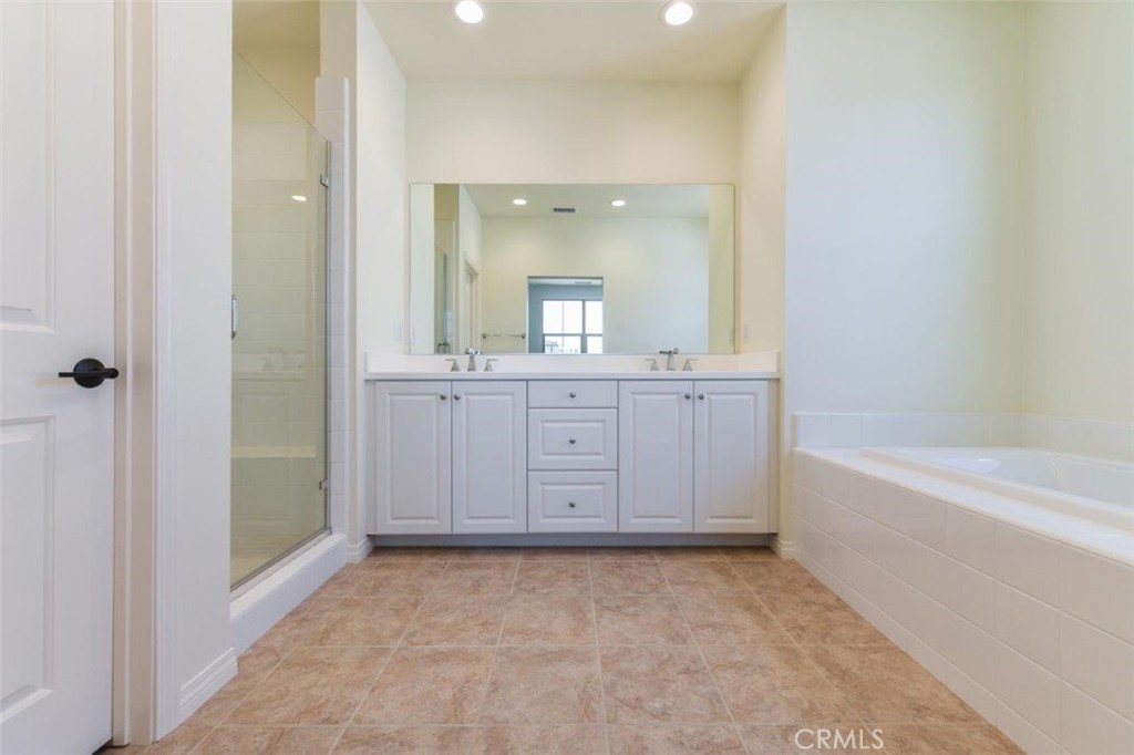 MLS #OC25225555 image #12