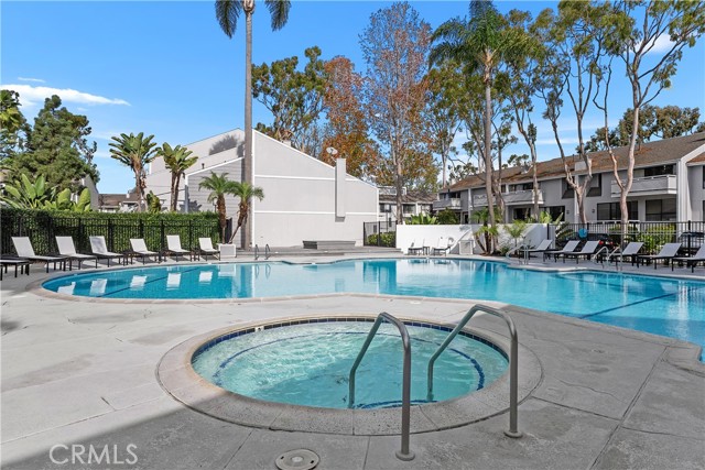 Detail Gallery Image 40 of 43 For 11 Baruna Ct #55,  Newport Beach,  CA 92663 - 3 Beds | 2/1 Baths