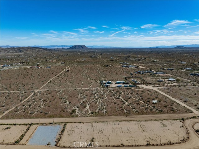 Detail Gallery Image 15 of 24 For 55138 Lilac, Landers,  CA 92285 - – Beds | – Baths