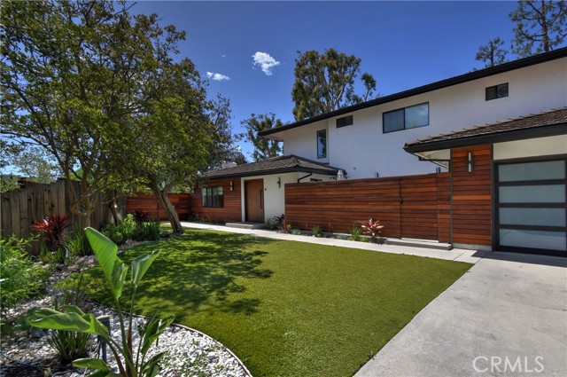 4751 Del Moreno Drive, Woodland Hills CA: https://media.crmls.org/medias/fc839bae-3cc5-479c-b1e4-526f10a3fd6f.jpg