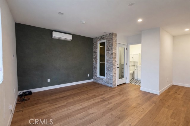 Detail Gallery Image 4 of 13 For 17034 Stagg St, Van Nuys,  CA 91406 - 0 Beds | 1 Baths