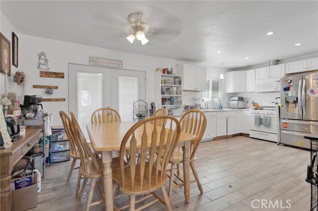 Detail Gallery Image 5 of 32 For 14961 S Culver Rd, Victorville,  CA 92394 - 4 Beds | 2 Baths