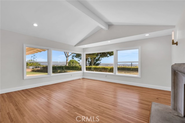 Detail Gallery Image 6 of 56 For 2417 Sunnyside Ridge Rd, Rancho Palos Verdes,  CA 90275 - 4 Beds | 3/1 Baths