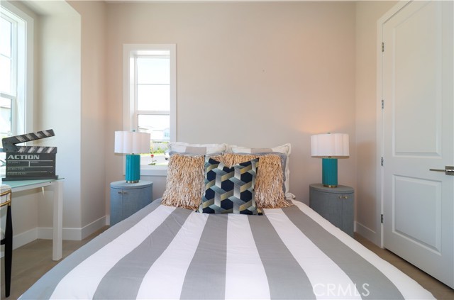 390 Riverbend, Lake Forest CA: https://media.crmls.org/medias/fc883f04-3345-427d-8deb-151cfe1eb9e2.jpg