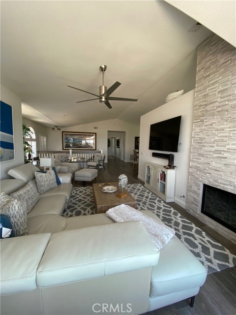 Detail Gallery Image 24 of 68 For 25 Ville Franche, Dana Point,  CA 92629 - 3 Beds | 2/1 Baths