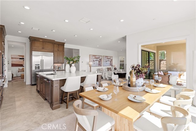 Detail Gallery Image 9 of 38 For 20564 W Bluebird Ct, Porter Ranch,  CA 91326 - 5 Beds | 5/1 Baths