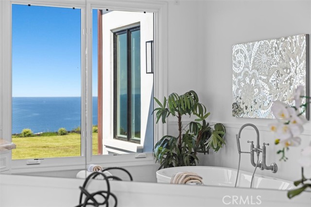 Detail Gallery Image 20 of 66 For 32042 Isthmus View Dr, Rancho Palos Verdes,  CA 90275 - 6 Beds | 6/2 Baths
