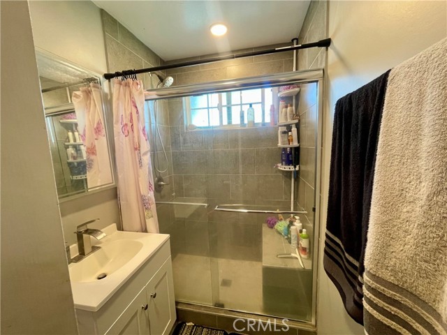 Detail Gallery Image 3 of 6 For 16569 Masline, Covina,  CA 91722 - 3 Beds | 1 Baths