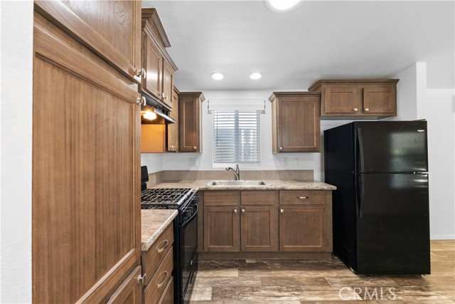22600 Normandie Ave. #6, Torrance CA: https://media.crmls.org/medias/fc8b1d3f-a35a-4996-ba1c-b471bb709571.jpg