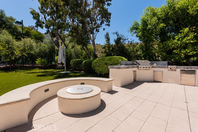 Detail Gallery Image 45 of 55 For 17636 Camino De Yatasto, Pacific Palisades,  CA 90272 - 5 Beds | 5 Baths