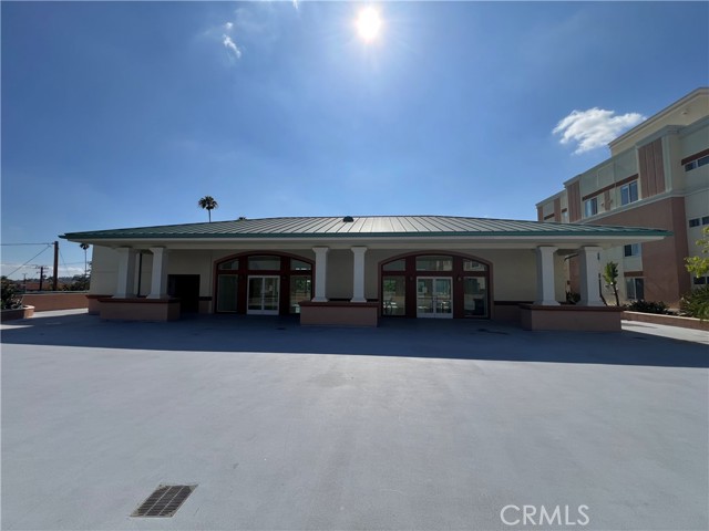 580 W Main, Alhambra CA: https://media.crmls.org/medias/fc8d20d0-7053-4c4b-9522-e49738ef9980.jpg