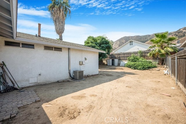 Detail Gallery Image 21 of 25 For 15475 Shadow Mountain Ln, Lake Elsinore,  CA 92530 - 3 Beds | 2 Baths
