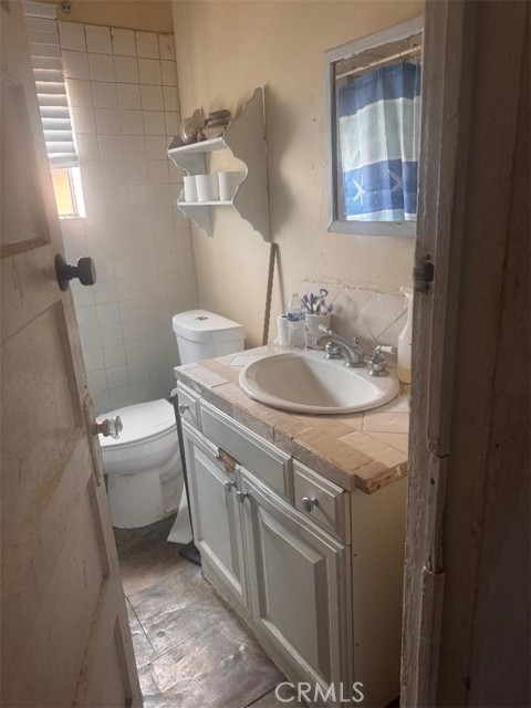 Detail Gallery Image 9 of 15 For 920 E 48th St, Los Angeles,  CA 90011 - – Beds | – Baths