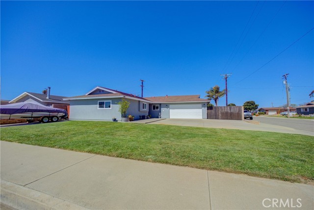 Detail Gallery Image 2 of 33 For 908 E Bush Ave, Lompoc,  CA 93436 - 3 Beds | 2 Baths