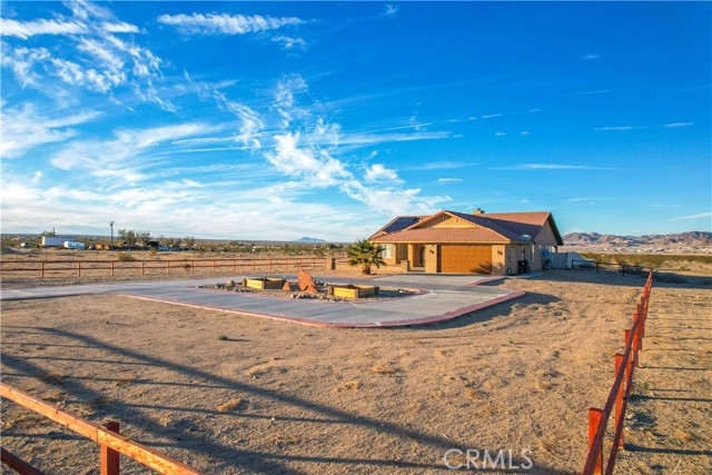 73250 Indian Trail, 29 Palms, California 92277, 3 Bedrooms Bedrooms, ,2 BathroomsBathrooms,Single Family Residence,For Sale,Indian,JT24034445