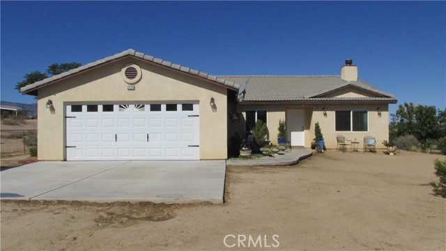 11774 Smith Road Phelan CA 92371