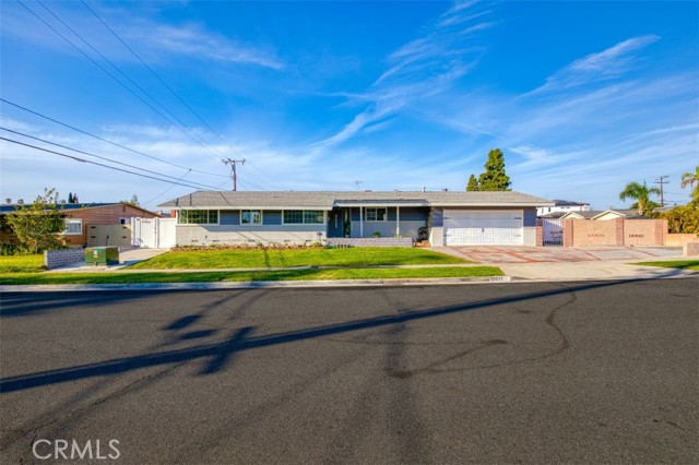 Detail Gallery Image 19 of 61 For 10511 Dewey Dr, Garden Grove,  CA 92840 - – Beds | – Baths