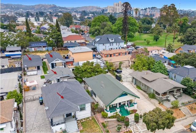1521 Bridge Street, Los Angeles CA: https://media.crmls.org/medias/fc8ff617-e83c-42b9-90e8-1cecf94805e8.jpg