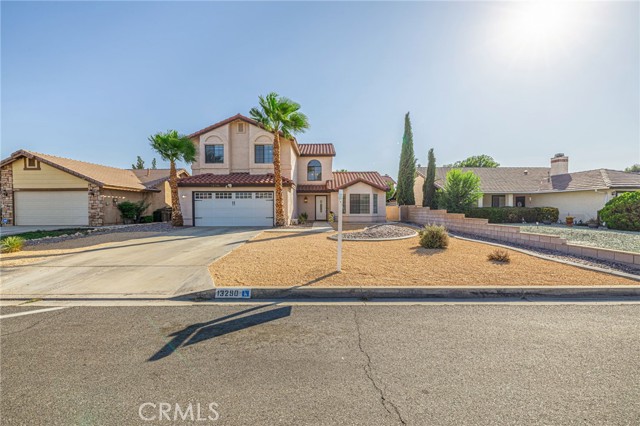 13290 Riverview Drive, Victorville CA: https://media.crmls.org/medias/fc90db43-2699-4acc-a9e2-fb14b6b7f2b5.jpg