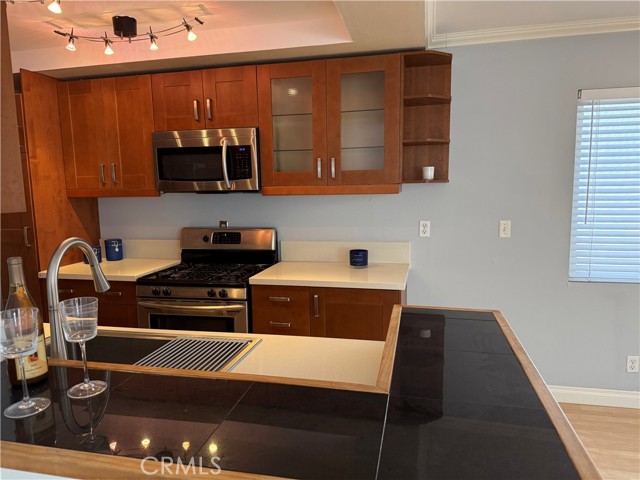 514 .5 Marigold Ave, Corona del Mar CA: https://media.crmls.org/medias/fc90f368-b03d-462a-b242-02a1e8ad4abb.jpg