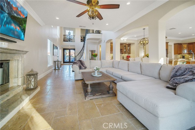 Detail Gallery Image 11 of 45 For 30385 South Fork Dr, Canyon Lake,  CA 92587 - 5 Beds | 3/1 Baths