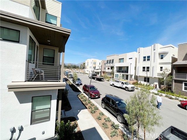 Detail Gallery Image 7 of 20 For 11028 Momentum Dr, Rancho Cucamonga,  CA 91730 - 3 Beds | 2/1 Baths