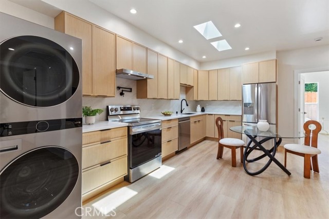 22452 Dolorosa Street, Woodland Hills CA: https://media.crmls.org/medias/fc938462-4ef5-4169-baf5-97c500245fcf.jpg