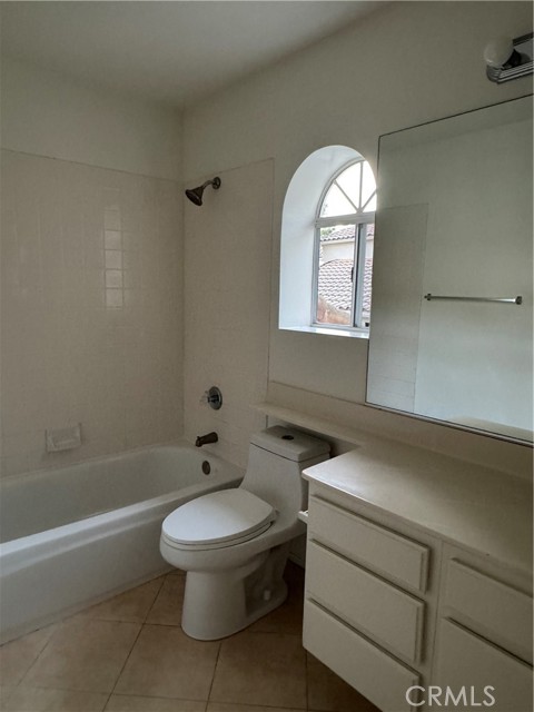 Detail Gallery Image 15 of 20 For 27 Alcoba, Irvine,  CA 92614 - 3 Beds | 2/1 Baths