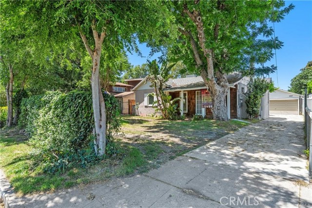 5919 - 5921 Cantaloupe Avenue, Valley Glen CA: https://media.crmls.org/medias/fc9449e0-56d1-45bd-9dbd-732658235f16.jpg