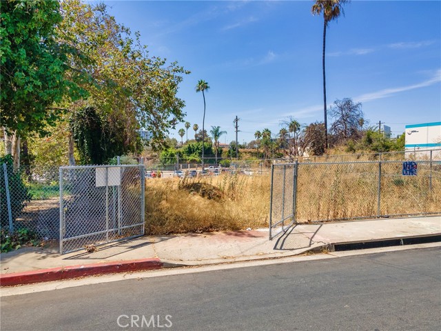 Detail Gallery Image 19 of 22 For 1014 Bartlett St, Los Angeles,  CA 90012 - – Beds | – Baths