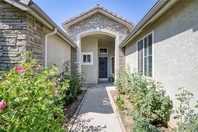 Detail Gallery Image 2 of 38 For 2925 Keats Ave, Clovis,  CA 93611 - 3 Beds | 2 Baths
