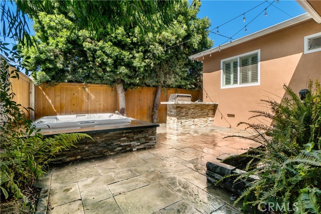 2100 Carnegie Lane, Redondo Beach, California 90278, 3 Bedrooms Bedrooms, ,2 BathroomsBathrooms,Residential,Sold,Carnegie,SB21203957