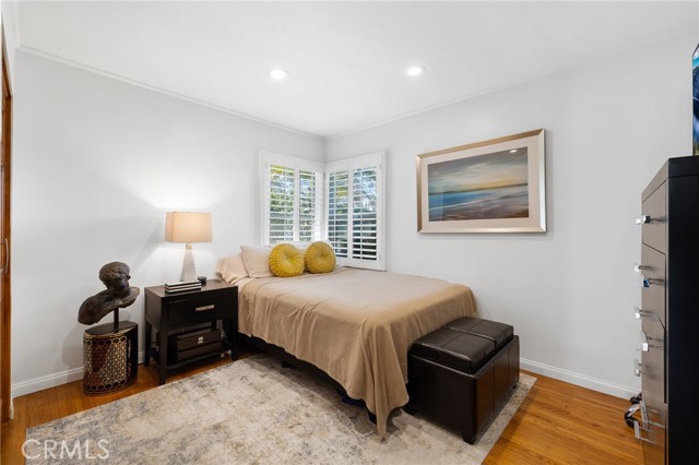 10340 Margate Street, North Hollywood CA: https://media.crmls.org/medias/fc959b8b-0ec8-4963-9097-4d893cf52d79.jpg