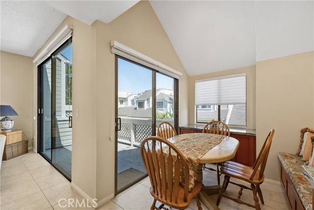 1150 W Capitol Drive, San Pedro CA: https://media.crmls.org/medias/fc96d263-3c7b-4f3d-a625-e61516f9756f.jpg